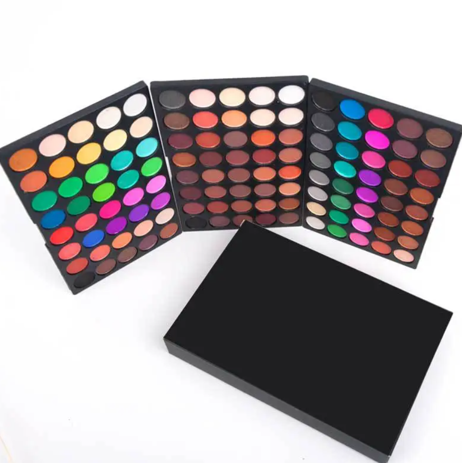 Vivid Shades Eye Compact with rich pigmented eyeshadows
