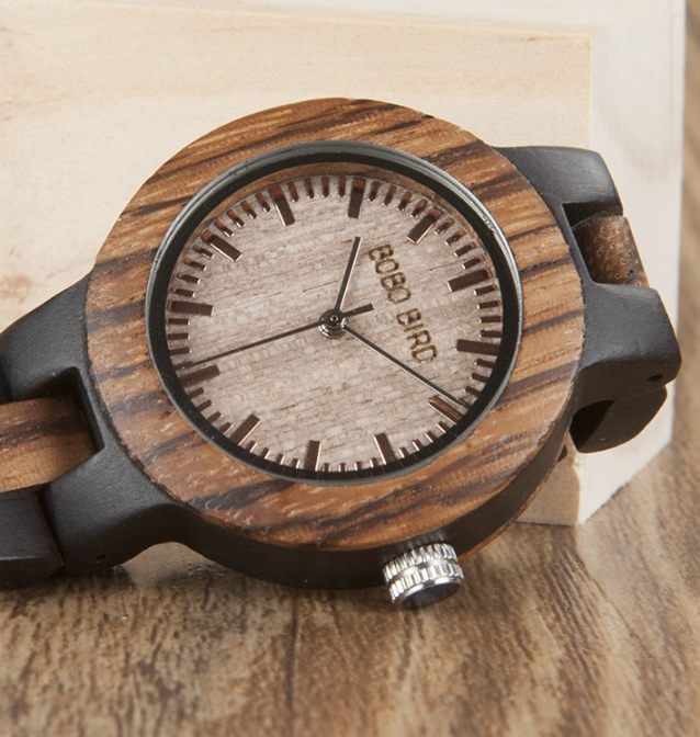 Elegant wooden couple watches set with resin straps